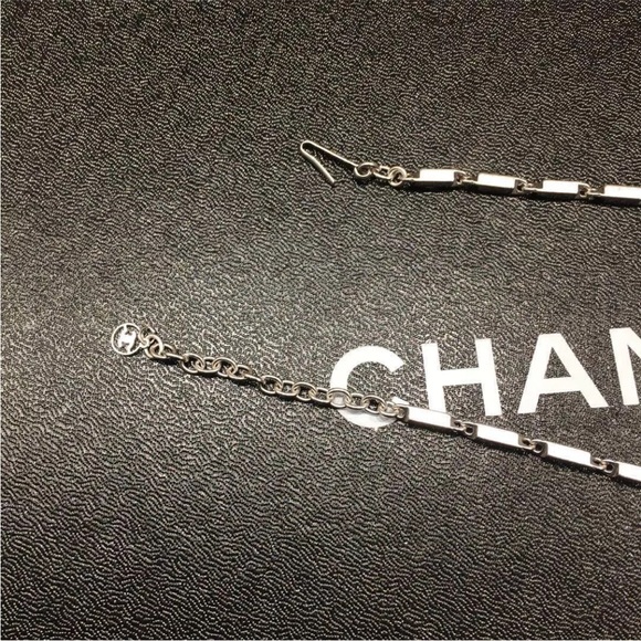 Chanel Purple Pink Iridescent Necklace - Picture 3 of 4